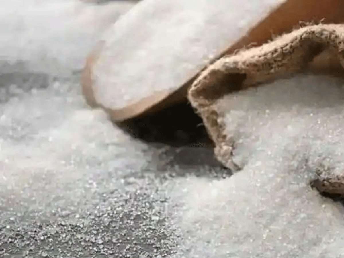 Sugar Price Hike: पाकिस्तान के लोगों को महंगाई का बड़ा झटका, चीनी के दाम में भारी इजाफा; अब इतना हुआ दाम