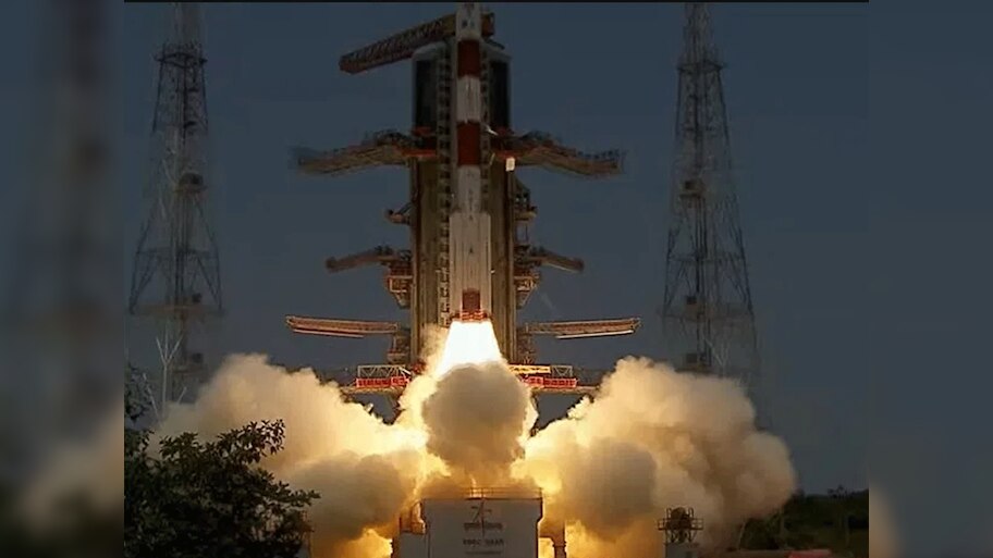 Aditya L1 Launch Live Updates; ISRO ने रचा नया कीर्तिमान, लॉन्च हुआ सूर्य मिशन ADITYA-L1    