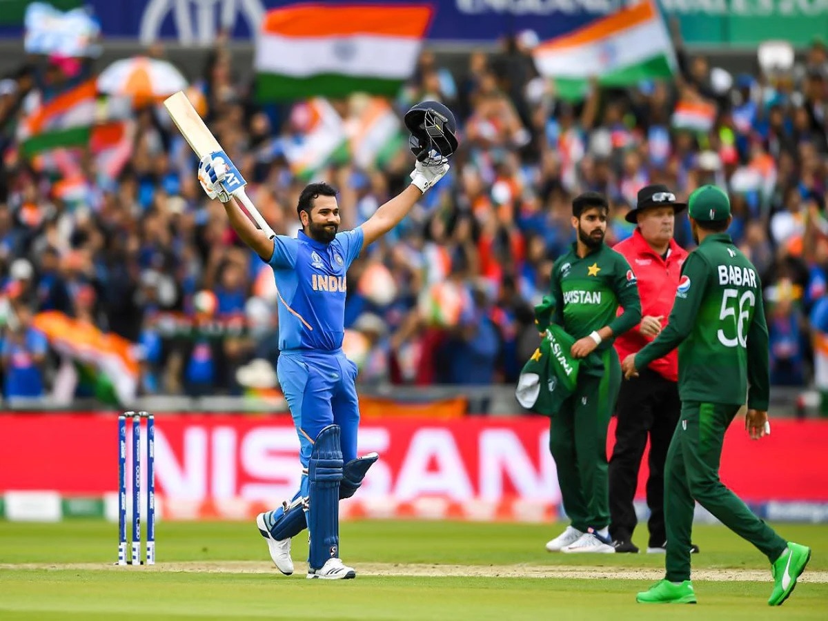 IND vs PAK: रोहित शर्मा ने टॉस जीतकर चुनी बल्लेबाजी, शमी बाहर, जानें प्लेइंग 11