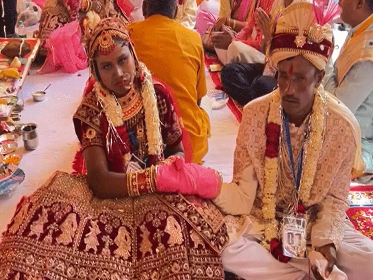 Udaipur News: शादी के बंधन में बंधे 54 जोड़े, कुछ इस अंदाज में दिव्यांग जोड़ों ने थामा एक दूसरे का हाथ