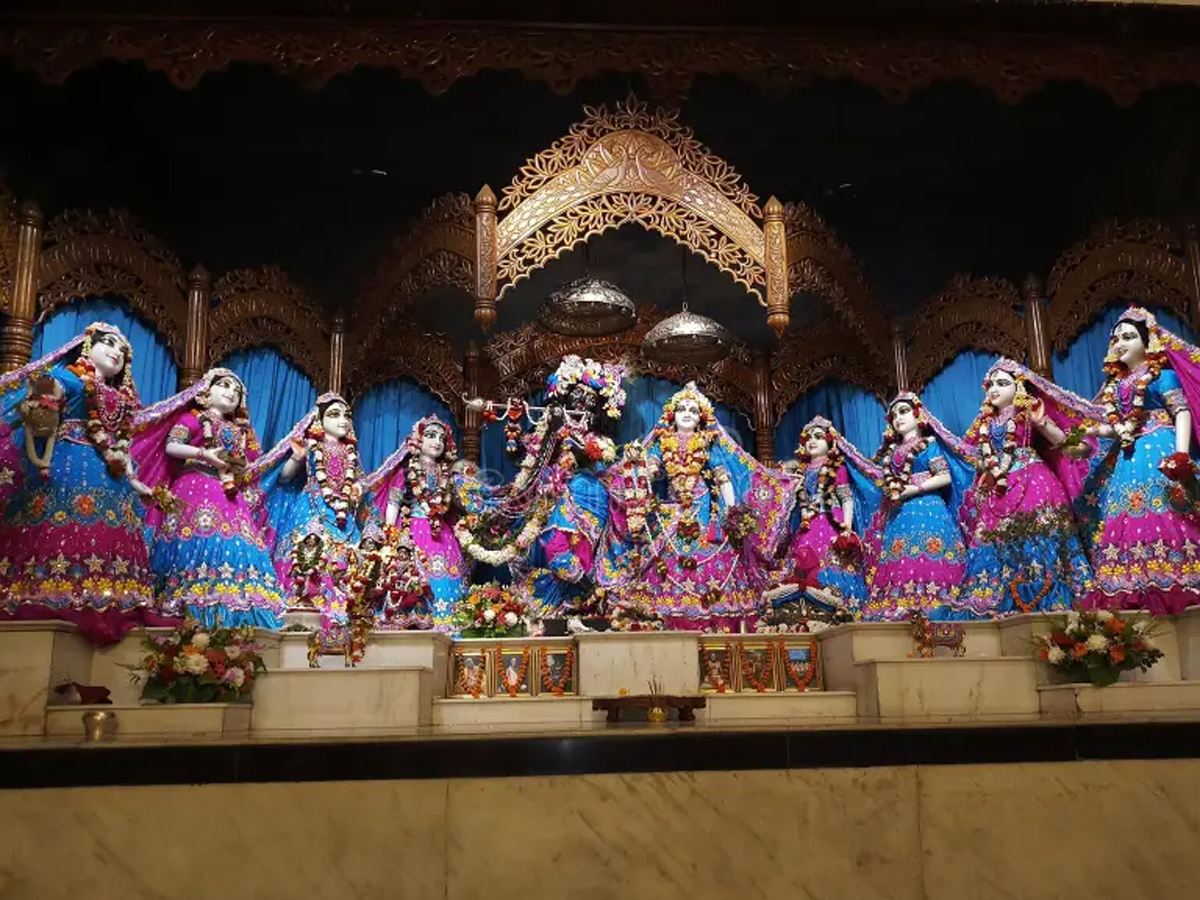 कोलकाता के पास मायापुर में है मंदिर