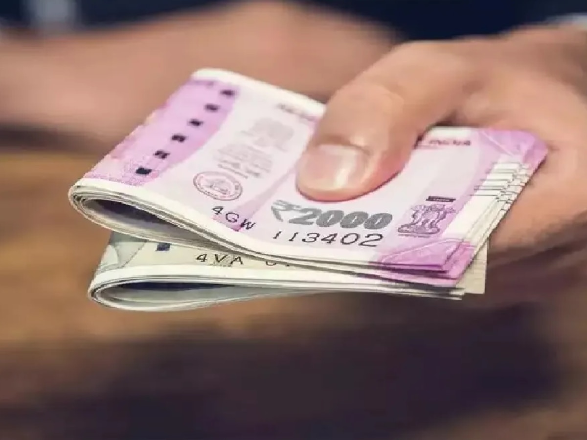 Delhi News: दिल्ली में इन लोगों को बैंक दे रहा बिना ब्याज के लोन, पीएम की इस योजना उठाएं फायदा 