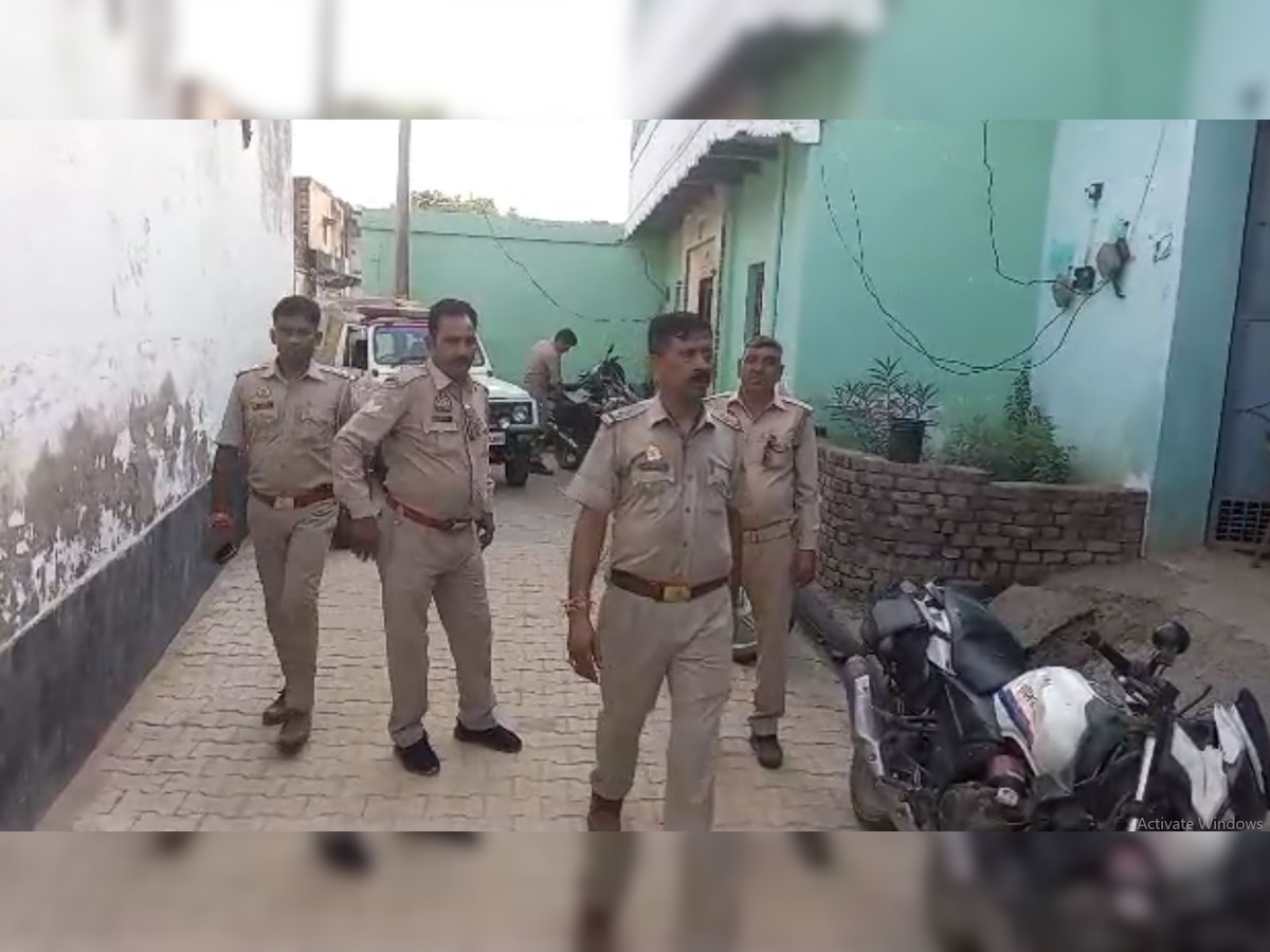 Aligarh News: पति के तेरहवीं के दिन पत्नी और बेटी की हत्या, अलीगढ़ में सनसनीखेज हत्याकांड