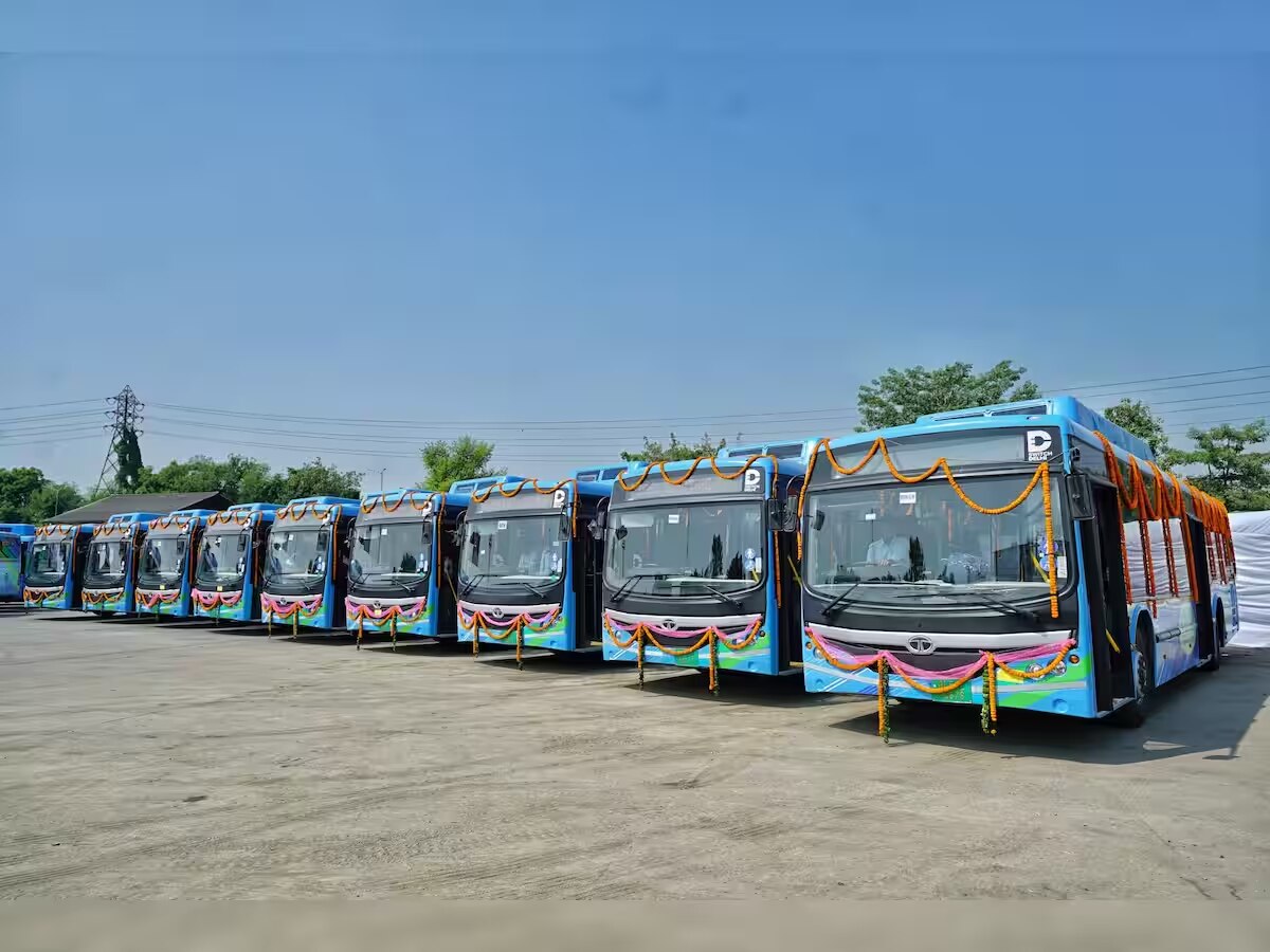 G20 Summit से पहले दिल्ली को मिली 400 इलेक्ट्रिक बसों की सौगात, CM और LG ने दिखाई हरी झंडी