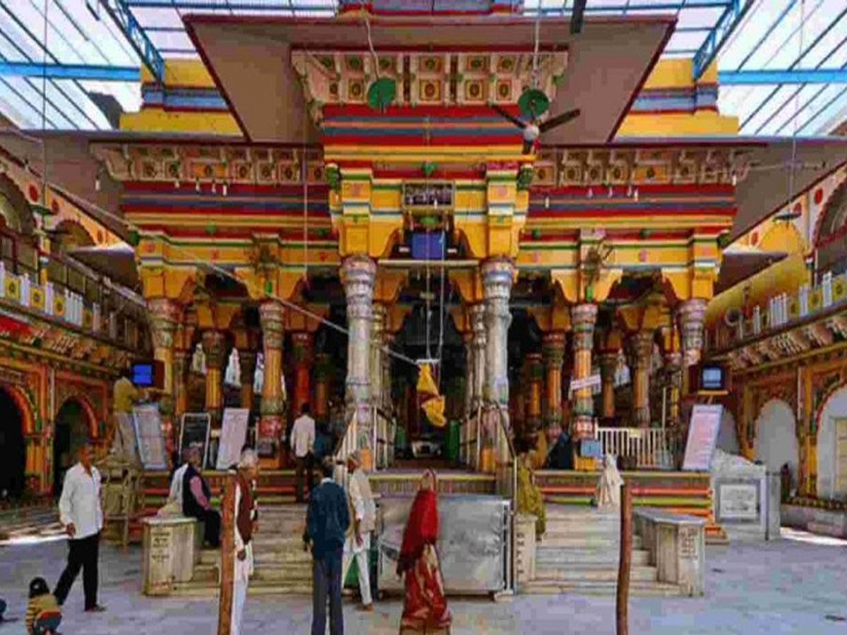 देश के प्रसिद्ध श्री कृष्ण मंदिर, जीवन में एक बार जरूर करें इनके दर्शन ...