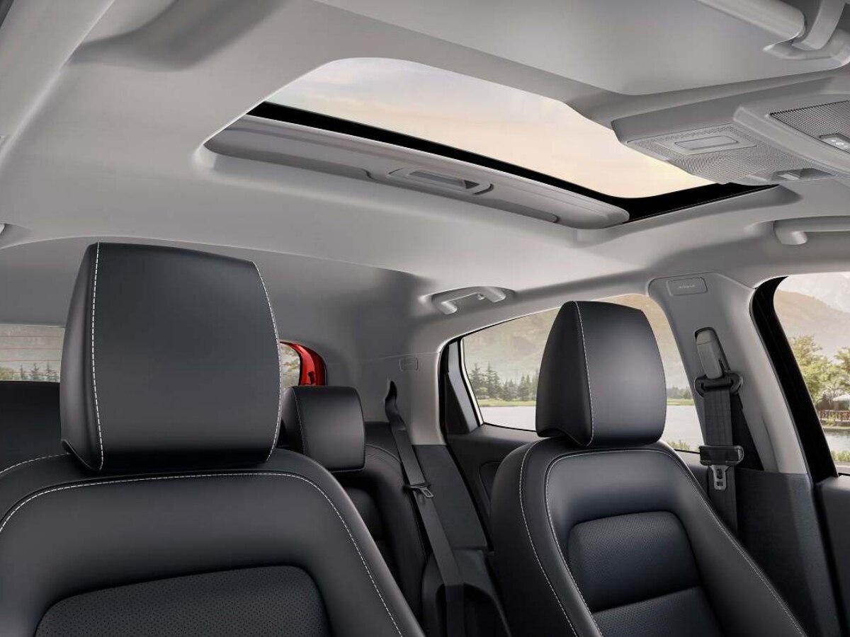 Does sunroof affect car safety Is it Dangerous । क्या Sunroof से कार की