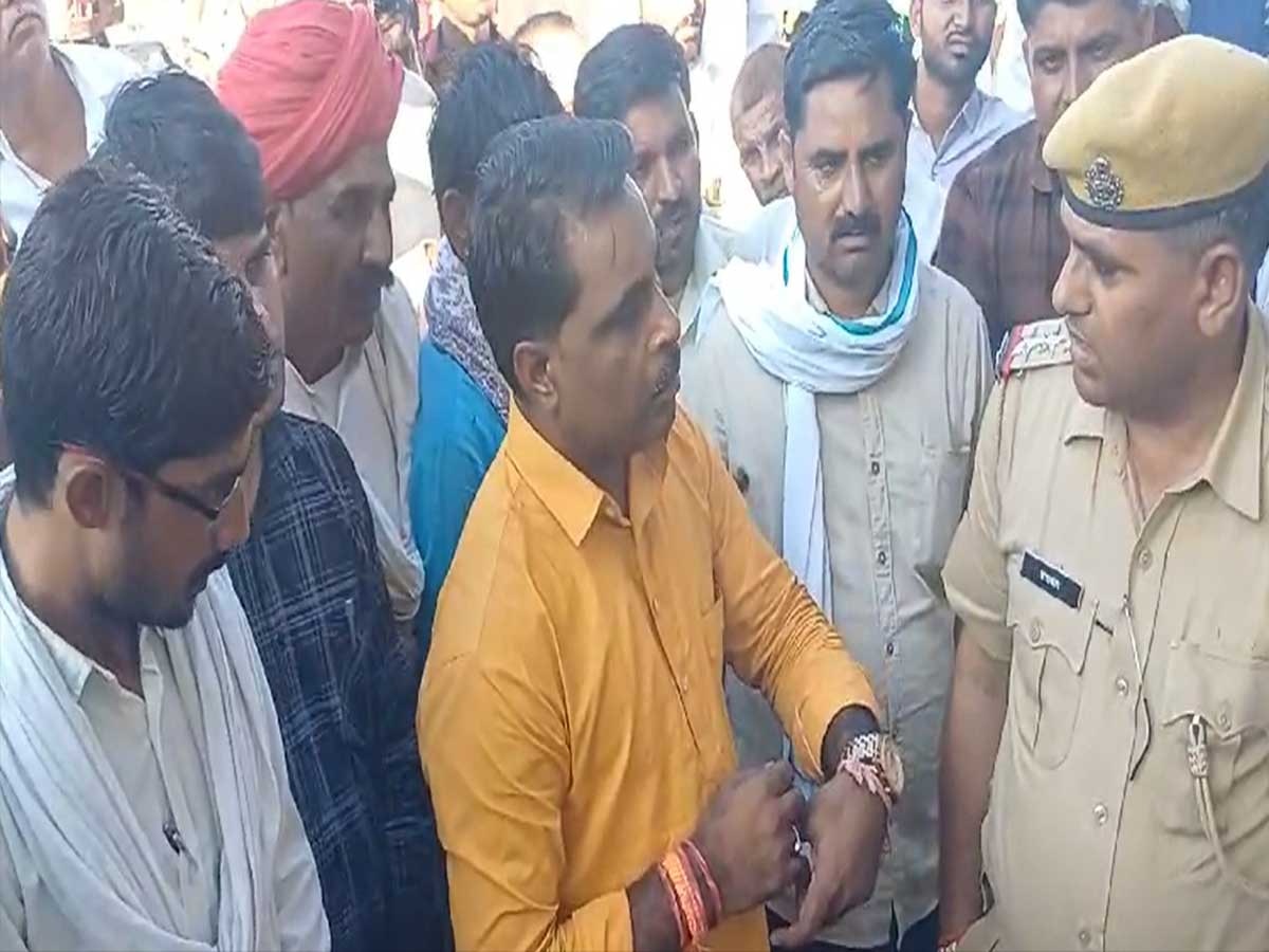 Sawaimadhopur : BJP और ग्रामीणों ने बौंली थाने में किया प्रदर्शन, निर्दोषों को गिरफ्तार करने का आरोप 