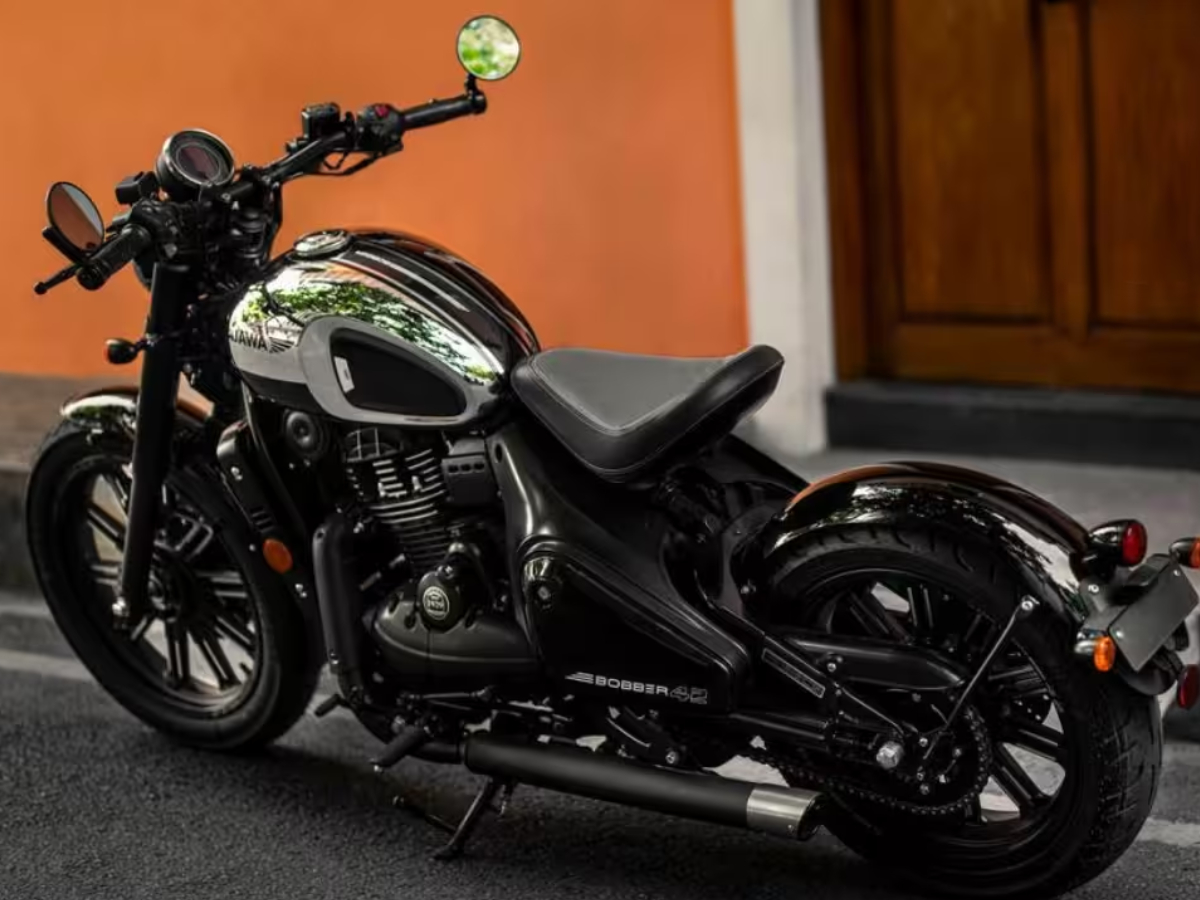 New Jawa 42 Bobber Black Mirror launch know price and features । नई ...