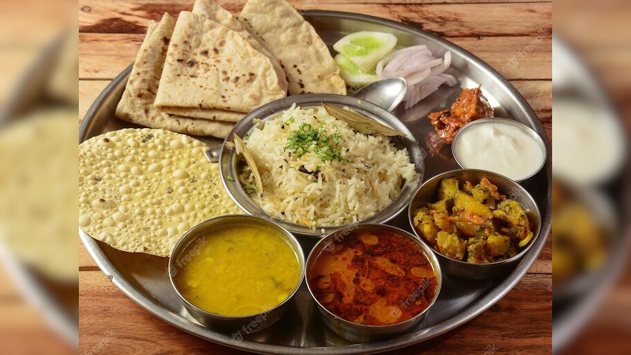 Veg or Non Veg Thali Which One Is More Expensive Amid Inflation | Roti ...