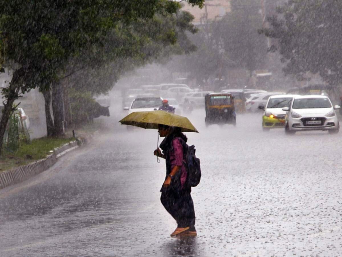 Weather News: एमपी, गुजरात और महाराष्ट्र समेत कई राज्यों में भारी बारिश की संभावना! जानें डिटेल