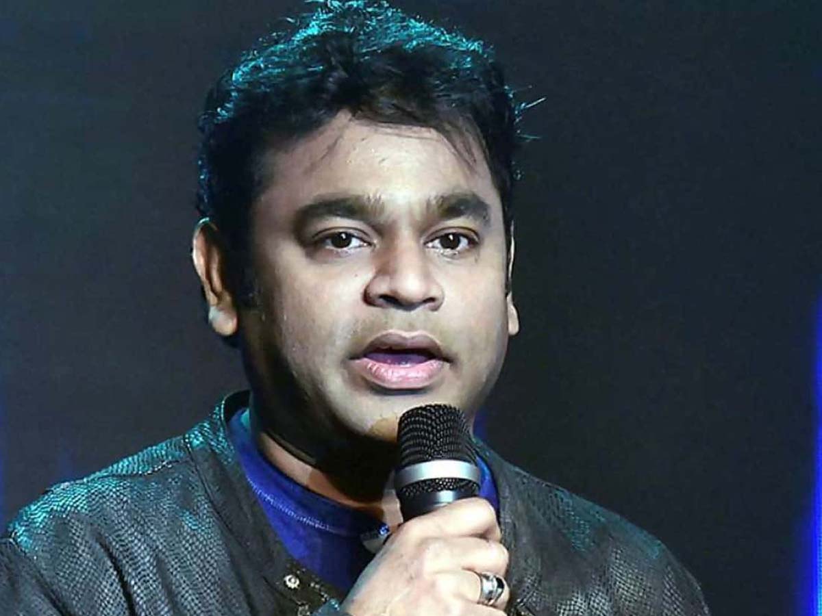 ए आर रहमान के प्रोग्राम में जमकर हुई धक्का मुक्की, अब टिकट का पैसा होगा वापस ए आर रहमान के प्रोग्राम में जमकर हुई धक्का मुक्की, अब टिकट का पैसा होगा वापस