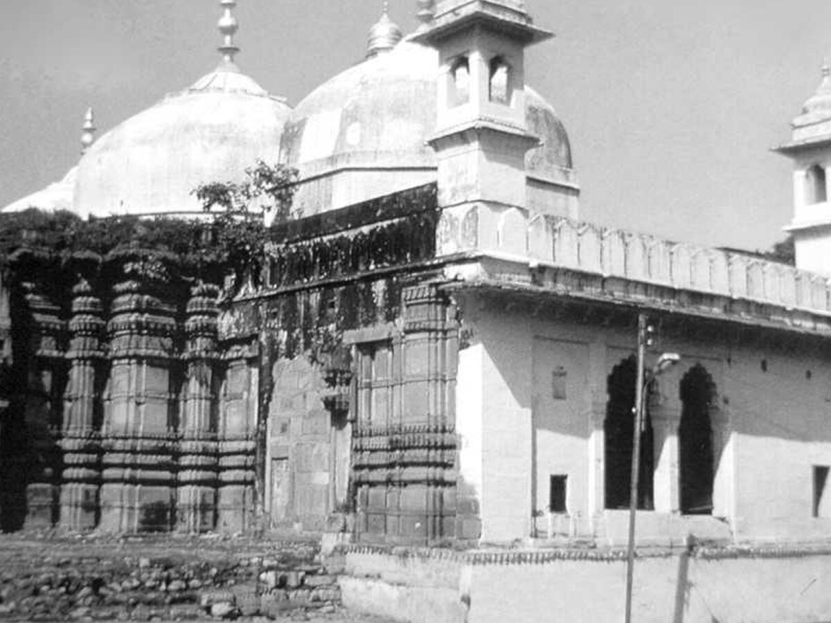 Gyanvapi Survey: हिंदू पक्ष की याचिका के खिलाफ मस्जिद कमेटी पहुंची कोर्ट; जानें मामला