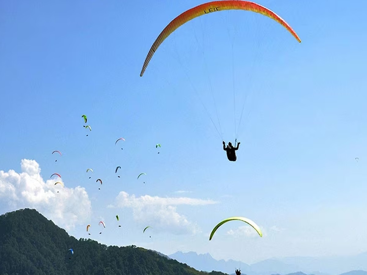 Paragliding Activity: धर्मशाला में 16 सिंतबर से शुरू होने जा रही पैराग्लाइडिंग एक्टिविटी  