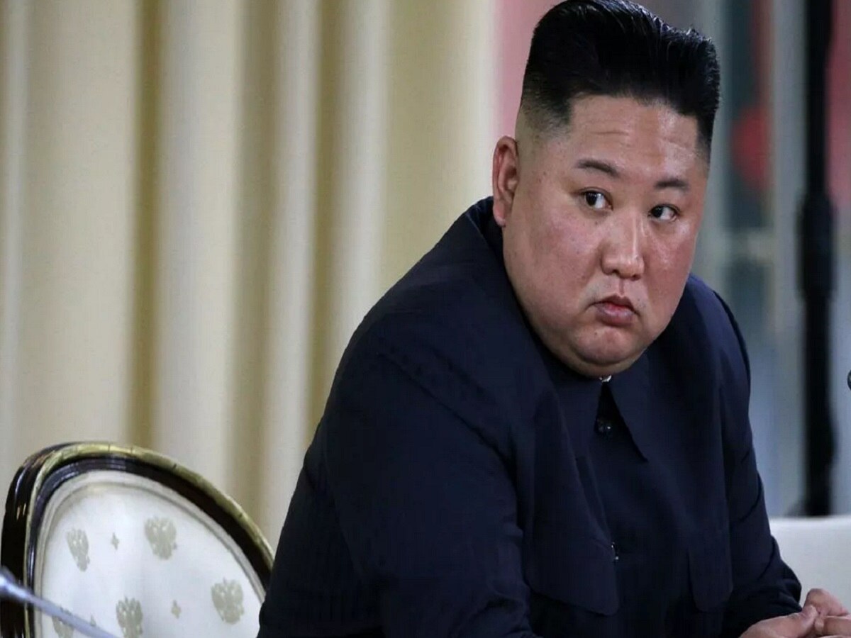 Kim Jong Un: बहुत डरपोक निकला तानाशाह किम जोंग उन, इस वजह से चलता है पोर्टेबल टॉयलेट के साथ