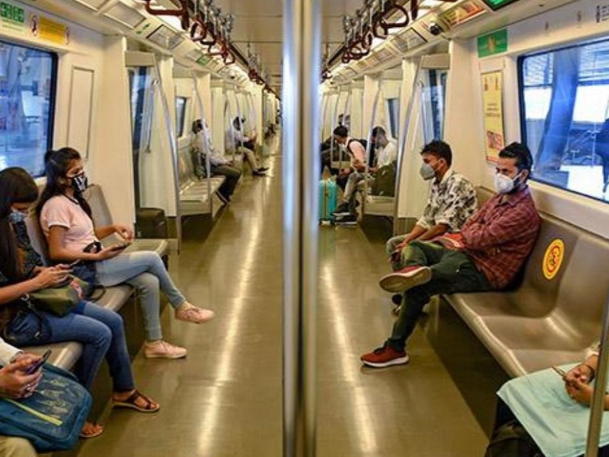 दिल्ली मेट्रो के वे नियम जिनके बारे में सबको जानना चाहिए, नहीं पछताना पड़ेगा