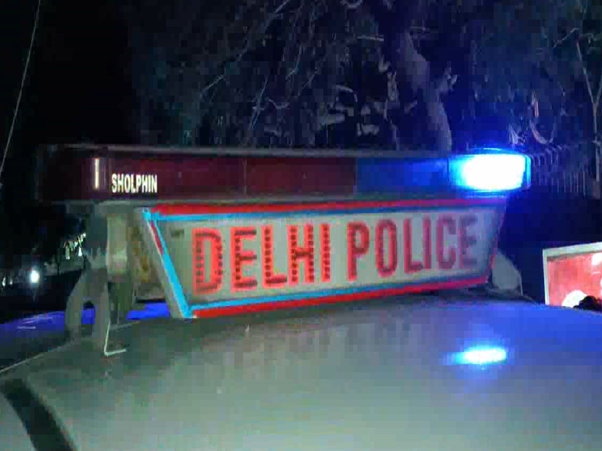Delhi News: बेटे की चाह के चलते पति ने पत्नी पर किया जानलेवा हमला, पुलिस कर रही कार्रवाई