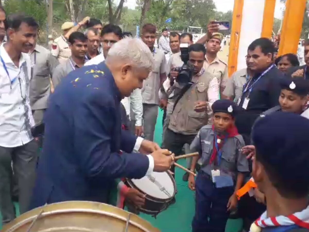  Tonk news: टोंक में उपराष्ट्रपति जगदीप धनखड़ का दौरा, अविकानगर के बालकों की ओर से किया गया स्वागत 