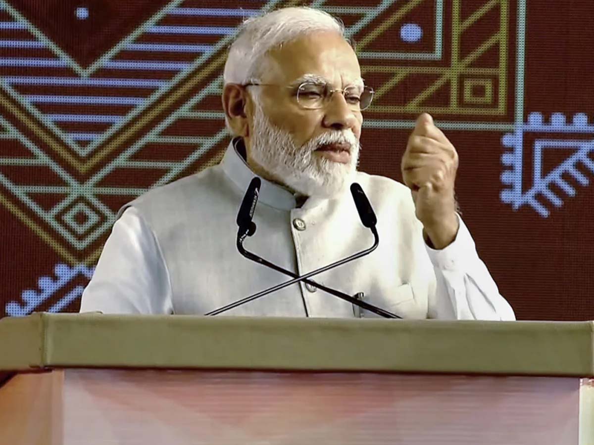 पीएम मोदी का बड़ा इल्जाम, छत्तीसगढ़ सरकार ने गोबर में किया भ्रष्टाचार पीएम मोदी का बड़ा इल्जाम, छत्तीसगढ़ सरकार ने गोबर में किया भ्रष्टाचार