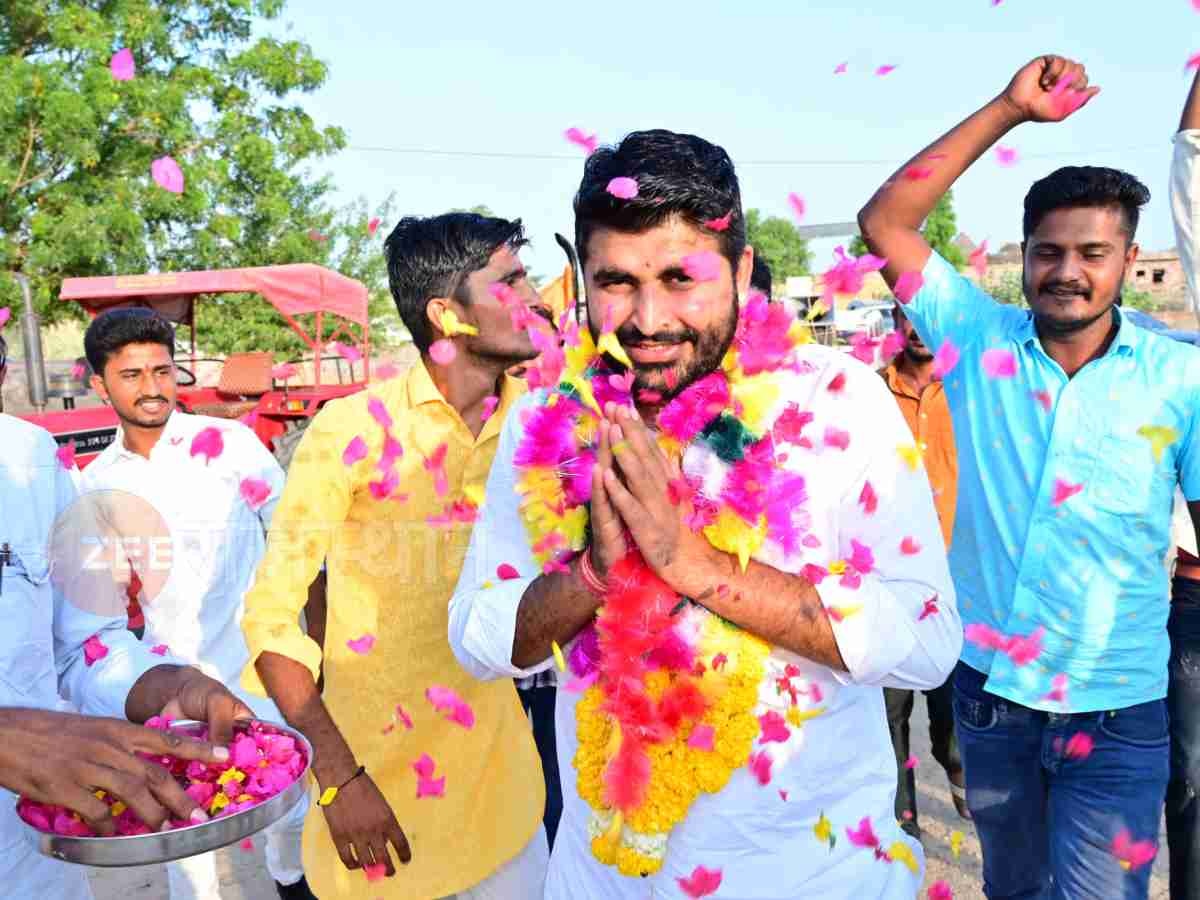 Shiv, Barmer: पहले चरण के अंतिम पड़ाव पर जनसंवाद यात्रा, बारिश में भी यात्रा में जुट रही भीड़