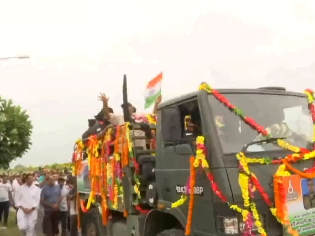 अनंतनाग में एक और जवान शहीद, पानीपत में निकाली जा रही मेजर आशीष की अंतिम यात्रा