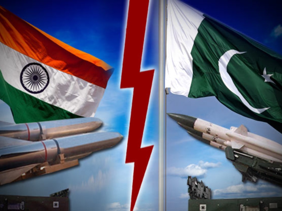 Pakistan Nuclear Weapons: पाकिस्तान के पास कितने परमाणु हथियार? भारत से कितनी दूर रखे हैं; रिपोर्ट में बड़ा खुलासा