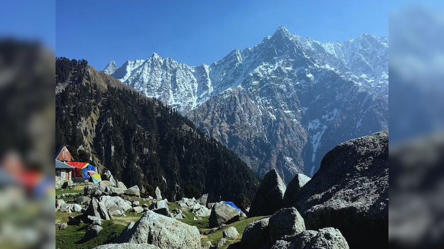 himachal pradesh weather paragliding activity mcLeod ganj triund trek ...