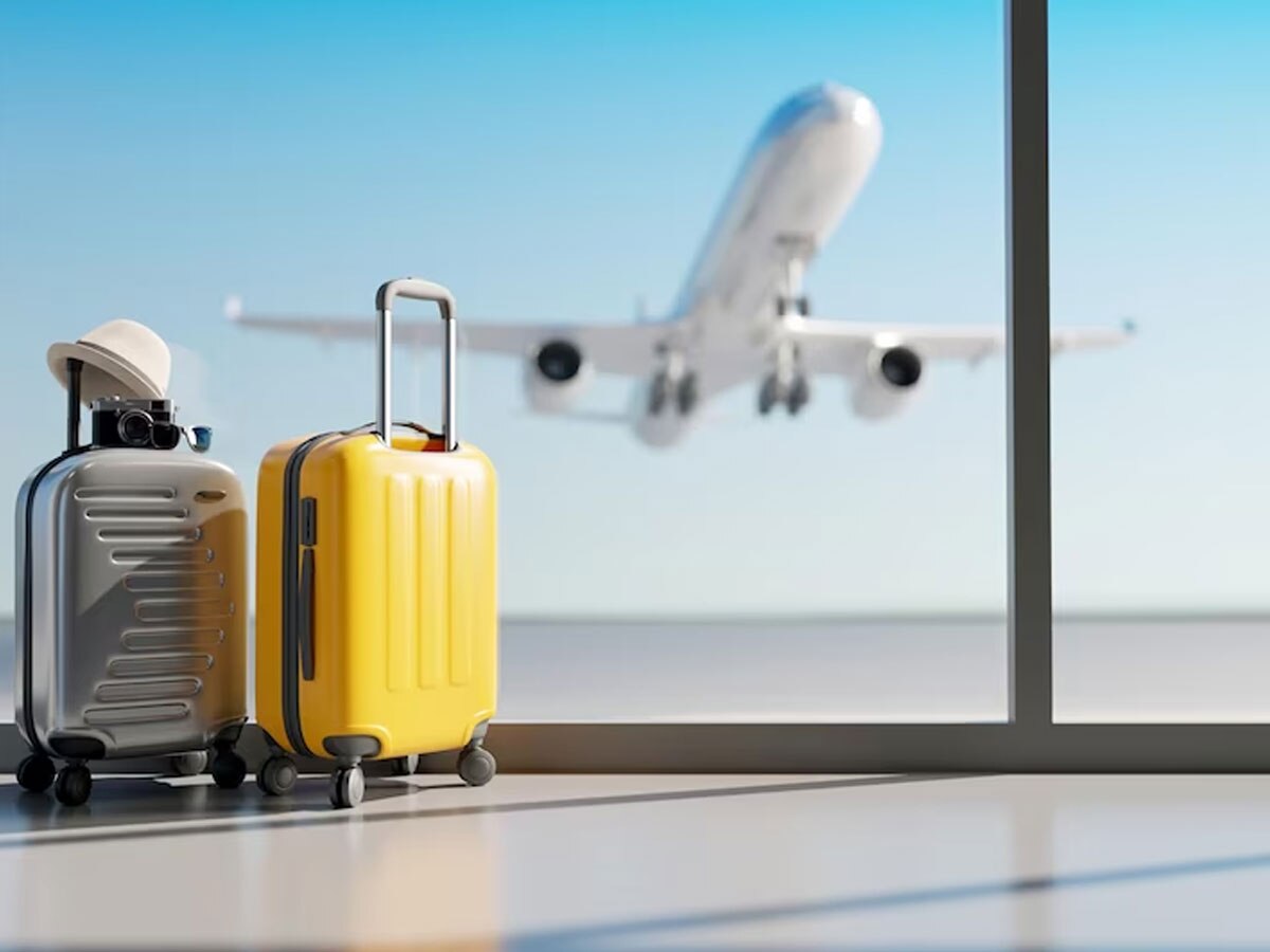 Flights Rule: फ्लाइट से सफर करते हुए बैग को पहुंच जाए नुकसान तो क्या करें? एयरलाइन देगी मुआवजा