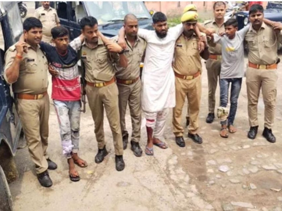 UP Police: छात्रा का दुपट्टा खींचने वाले आरोपियों ने की बंदूक छीनकर भागने की कोशिश; यूपी पुलिस ने पैर में मारी गोली