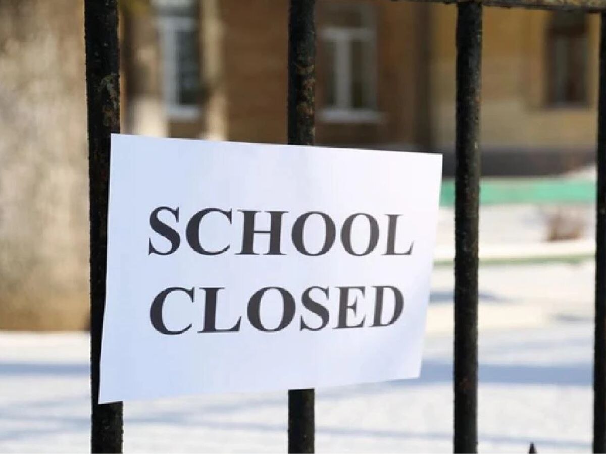 Noida School Closed: नोएडा में दो दिन स्कूल बंद रहेंगे, डीएम ने लिया बड़ा फैसला