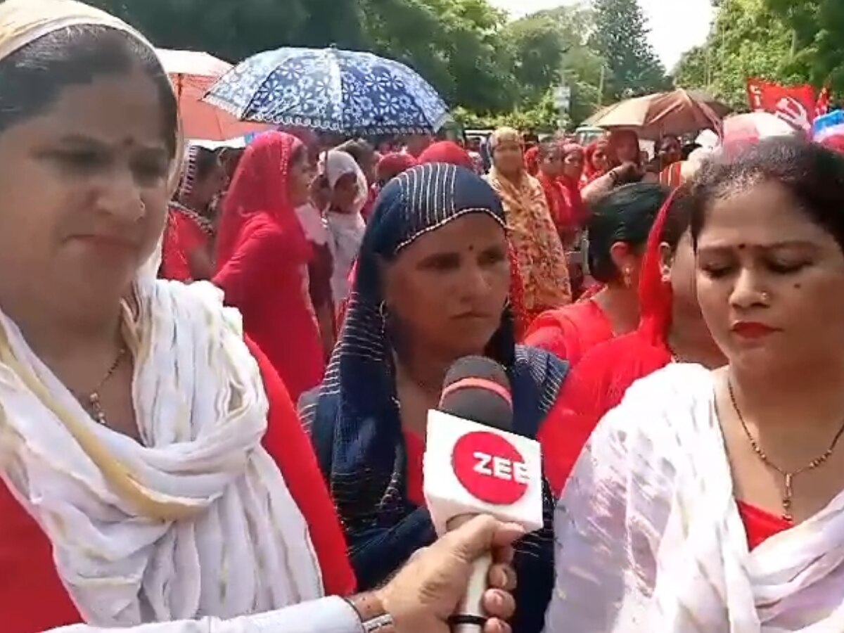 Asha Workers Protest:  कृष्ण पाल गुर्जर के कार्यालय पर आशा वर्कर्स का प्रदर्शन, कहा- इस दिन होगा जेल भरो आंदोलन