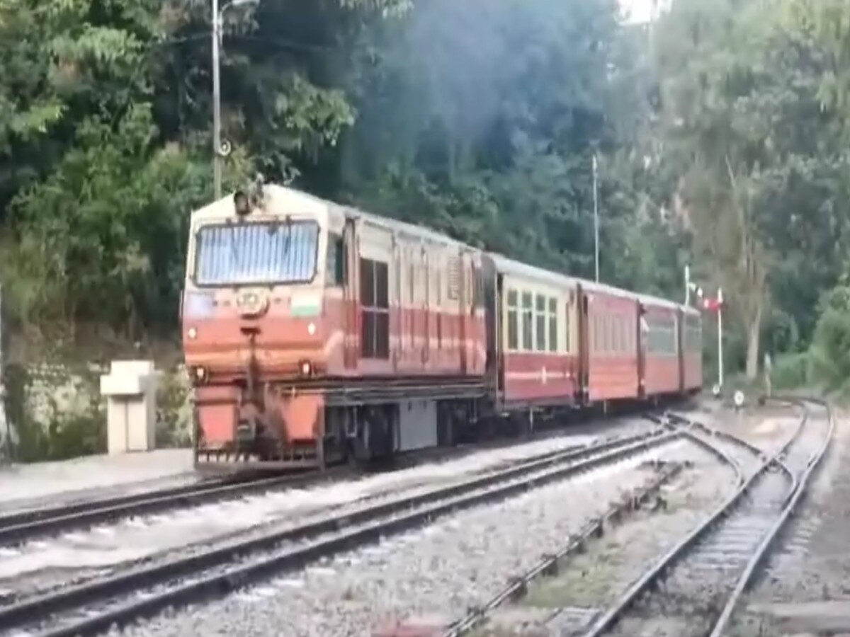 कालका शिमला रेलवे ट्रैक पर फिर शुरू हुआ रोमांच भरा सफर, रेलवे विभाग ने सोलन तक चलाईं 2 स्पेशल ट्रेन