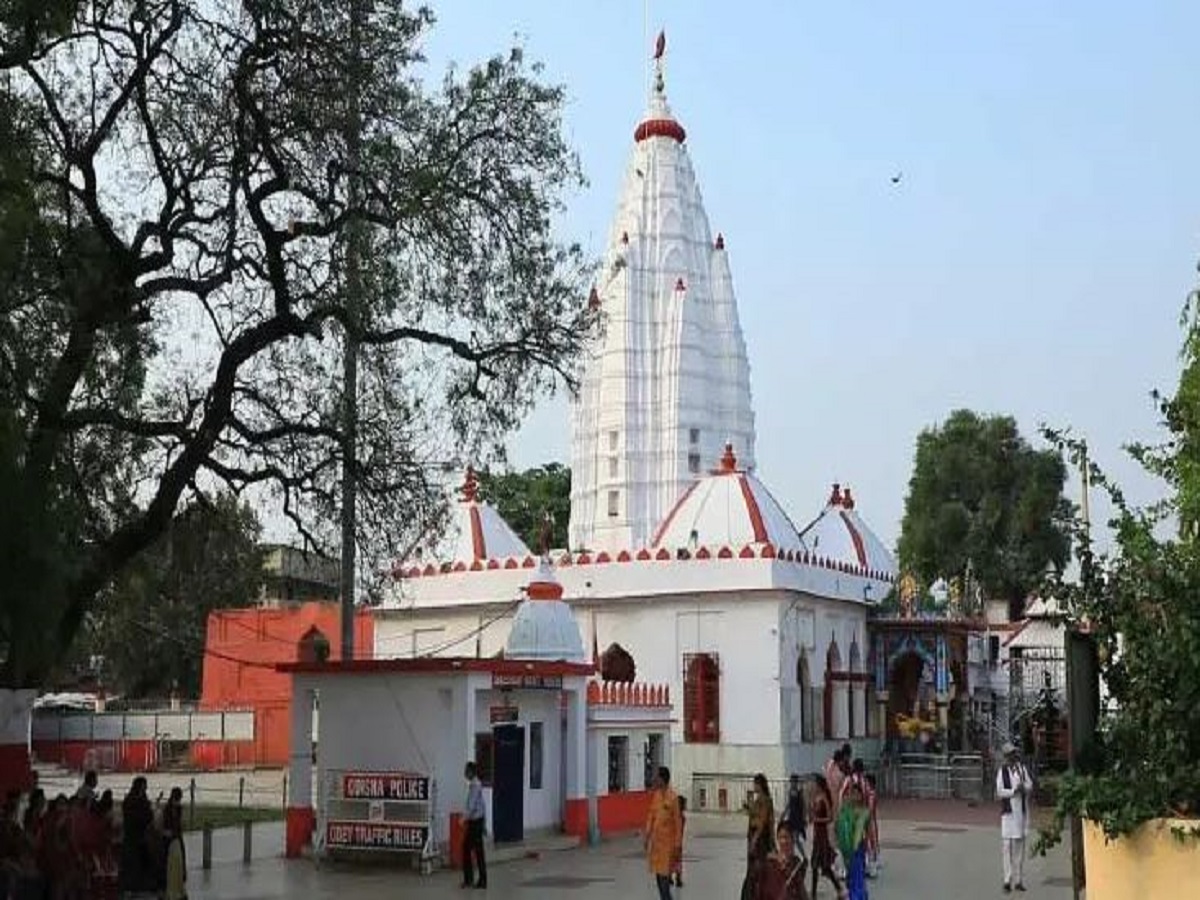 Nuakhai 2023: ମା’ ସମଲେଶ୍ବରୀଙ୍କଠାରେ ଲାଗି ହେଲା ନବାନ୍ନ, ପରିବାର ସହ ନୂଆ ଖାଇବେ ପଶ୍ଚିମ ଓଡିଶାବାସୀ Nuakhai 2023: ମା’ ସମଲେଶ୍ବରୀଙ୍କଠାରେ ଲାଗି ହେଲା ନବାନ୍ନ, ପରିବାର ସହ ନୂଆ ଖାଇବେ ପଶ୍ଚିମ ଓଡିଶାବାସୀ