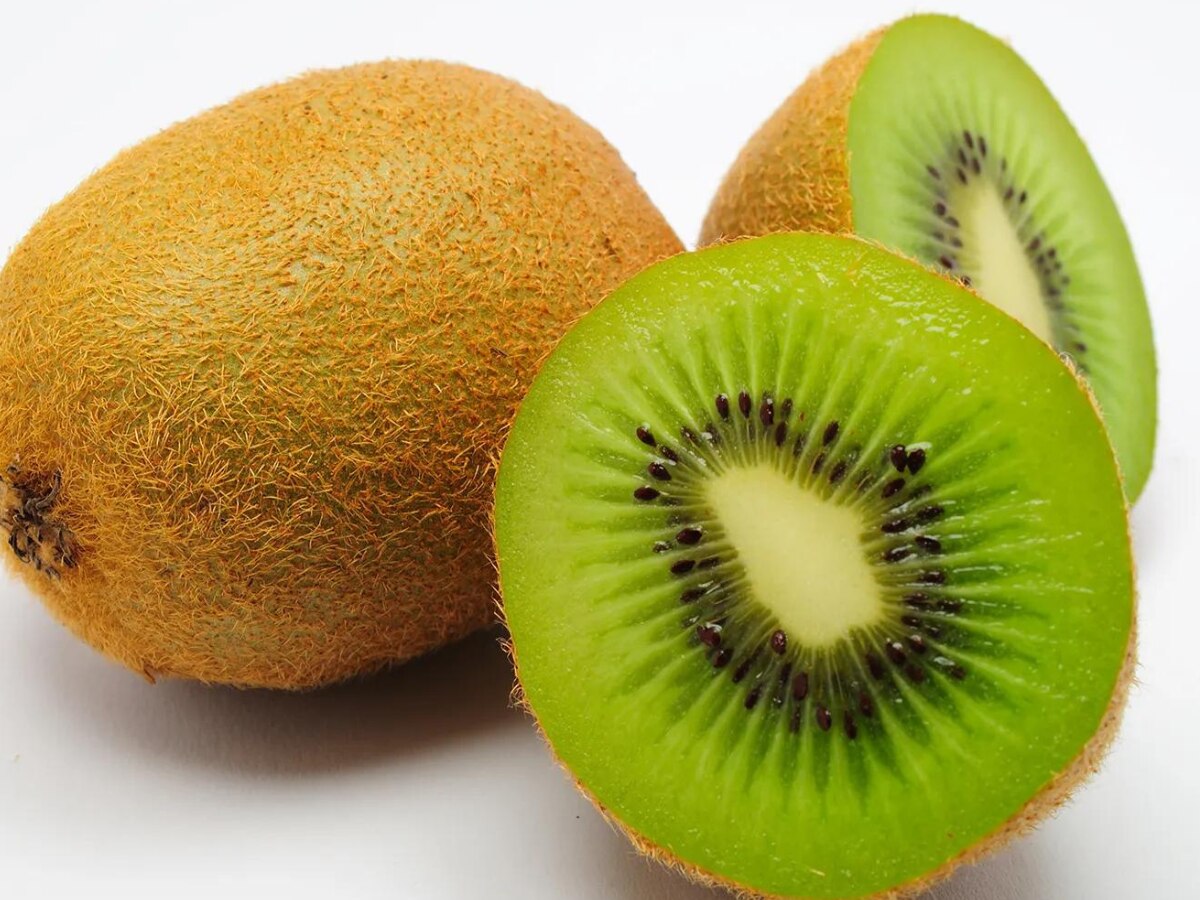 gk quiz question answer fruits for vitamin a c wale fal विटामिन A और C की कमी में कौन सा फल