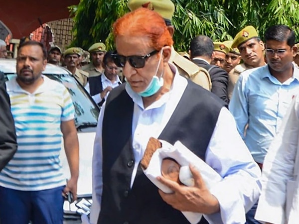 आजम खान को हाईकोर्ट से लगा झटका; फर्जी जन्म प्रमाण पत्र से जुड़ा है मामला