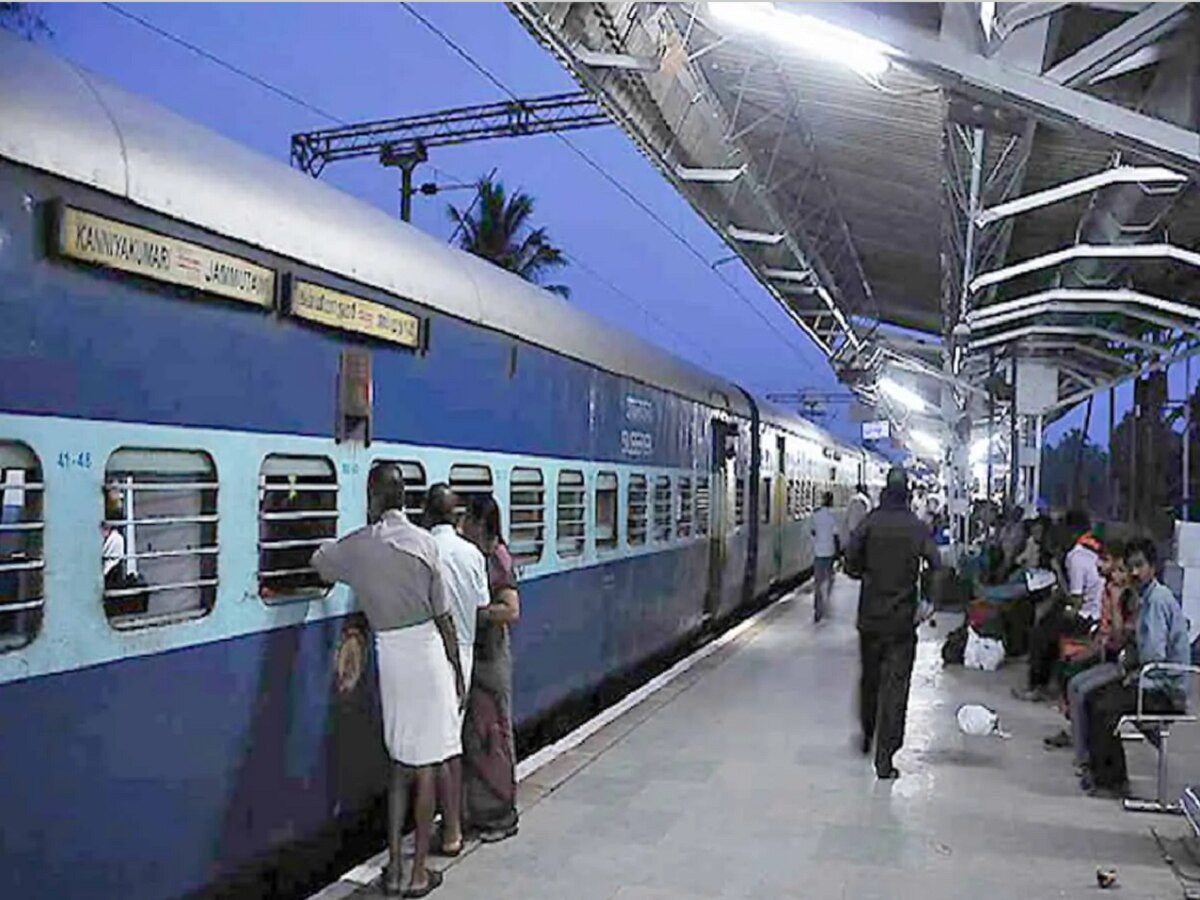 Indian Railway (ସୌ: ସୋସିଆଲ ମିଡିଆ)