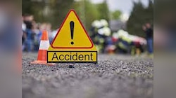 Hapur Accident: खाना खा रहे 4 लोगों के ऊपर चढ़ा ट्रक, दीवार तोड़कर ढाबे में घुसी मौत