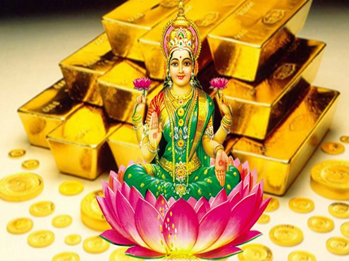 शुक्रवार के उपाय देंगे करियर में ऊंची उड़ान, ढेर सारा धन, मां लक्ष्मी होंगी मेहरबान शुक्रवार के उपाय देंगे करियर में ऊंची उड़ान, ढेर सारा धन, मां लक्ष्मी होंगी मेहरबान