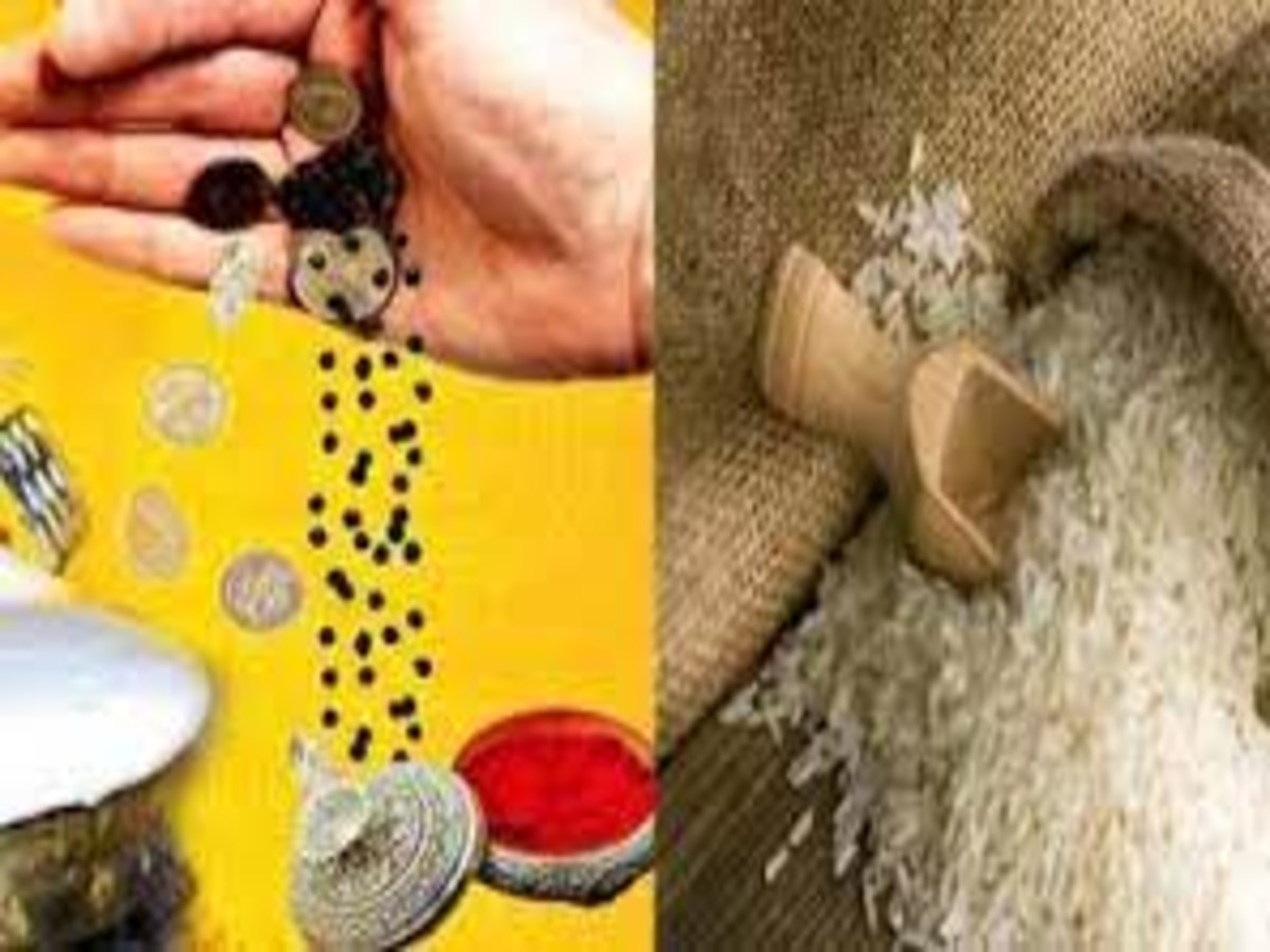 Shakun Shastra: काली मिर्च, सरसों के तेल के अलावा इन चीजों का हाथ से गिरना होता है अशुभ, करता है अनहोनी की ओर इशारा! Shakun Shastra: काली मिर्च, सरसों के तेल के अलावा इन चीजों का हाथ से गिरना होता है अशुभ, करता है अनहोनी की ओर इशारा!
