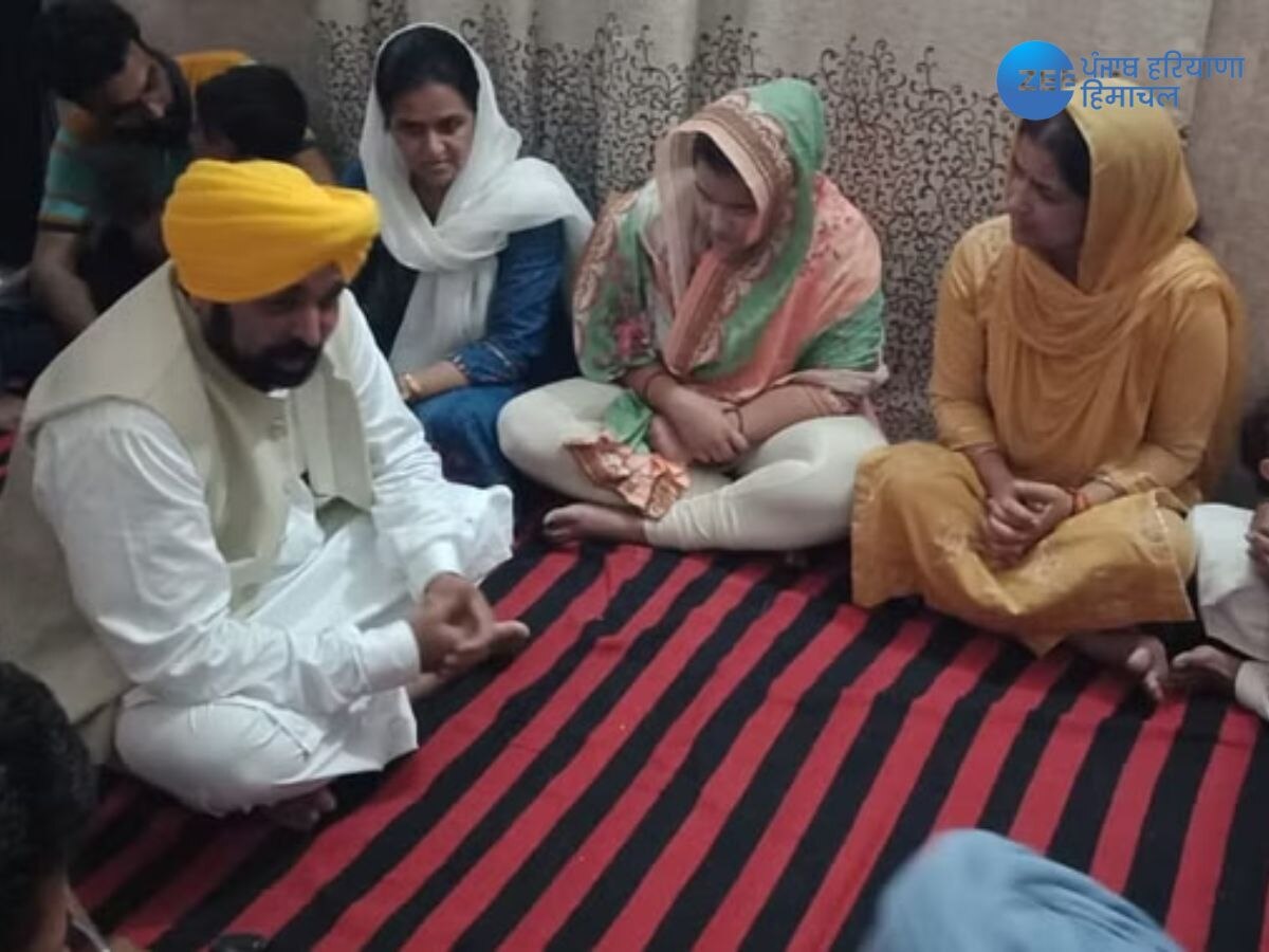 CM Bhagwant Mann: ਸ਼ਹੀਦ ਕਰਨਲ ਮਨਪ੍ਰੀਤ ਦੇ ਘਰ ਪੁੱਜੇ ਸੀਐਮ ਮਾਨ, ਇੱਕ ਕਰੋੜ ਰੁਪਏ ਦਾ ਚੈਕ ਸੌਂਪਿਆ