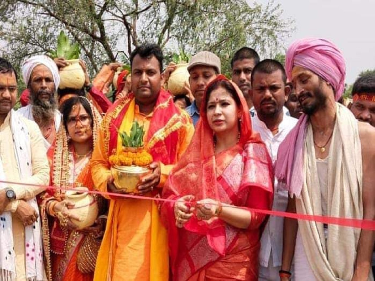 Bihar: समाजसेवा करके बाढ़ के लोगों के दिलों में अपनी जगह बना रही हैं शगुन सिंह, विधानसभा चुनाव में ठोक सकती हैं मजबूत दावेदारी Bihar: समाजसेवा करके बाढ़ के लोगों के दिलों में अपनी जगह बना रही हैं शगुन सिंह, विधानसभा चुनाव में ठोक सकती हैं मजबूत दावेदारी
