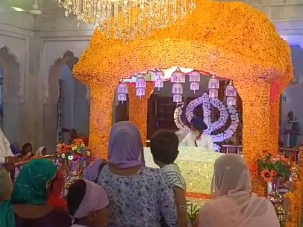 ਗੁਰਦੁਆਰਾ ਸਾਹਿਬ ਵਿੱਚ ਵਿਸ਼ਾਲ ਦੀਵਾਨ ਸਜਾਇਆ
