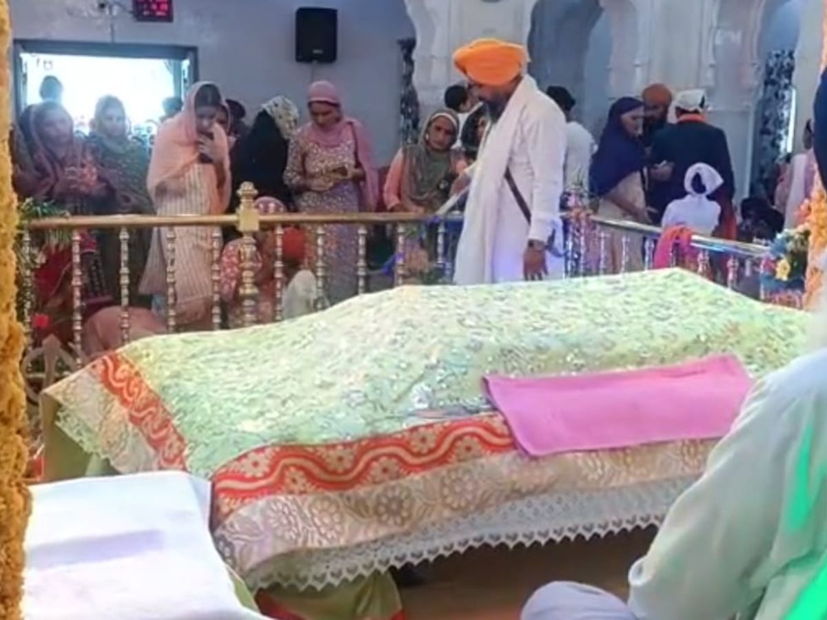 ਦੇਸ਼ ਵਿਦੇਸ਼ ਤੋਂ ਆਈ ਸੰਗਤ