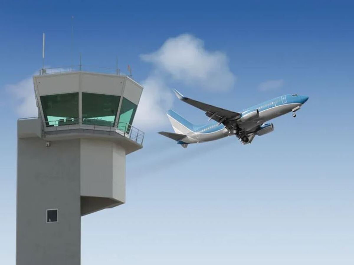 DGCA: ୫୭ ବିମାନ ବନ୍ଦରରେ ଏୟାର ଟ୍ରାଫିକ୍ ନିୟନ୍ତ୍ରକଙ୍କ ପାଇଁ ଲାଗୁ ହେଲା ନୂତନ ନିୟମ DGCA: ୫୭ ବିମାନ ବନ୍ଦରରେ ଏୟାର ଟ୍ରାଫିକ୍ ନିୟନ୍ତ୍ରକଙ୍କ ପାଇଁ ଲାଗୁ ହେଲା ନୂତନ ନିୟମ