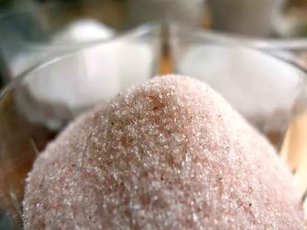 Rock salt benefits sendha namak ke Fayde hindi mein सेंधा नमक खाने से