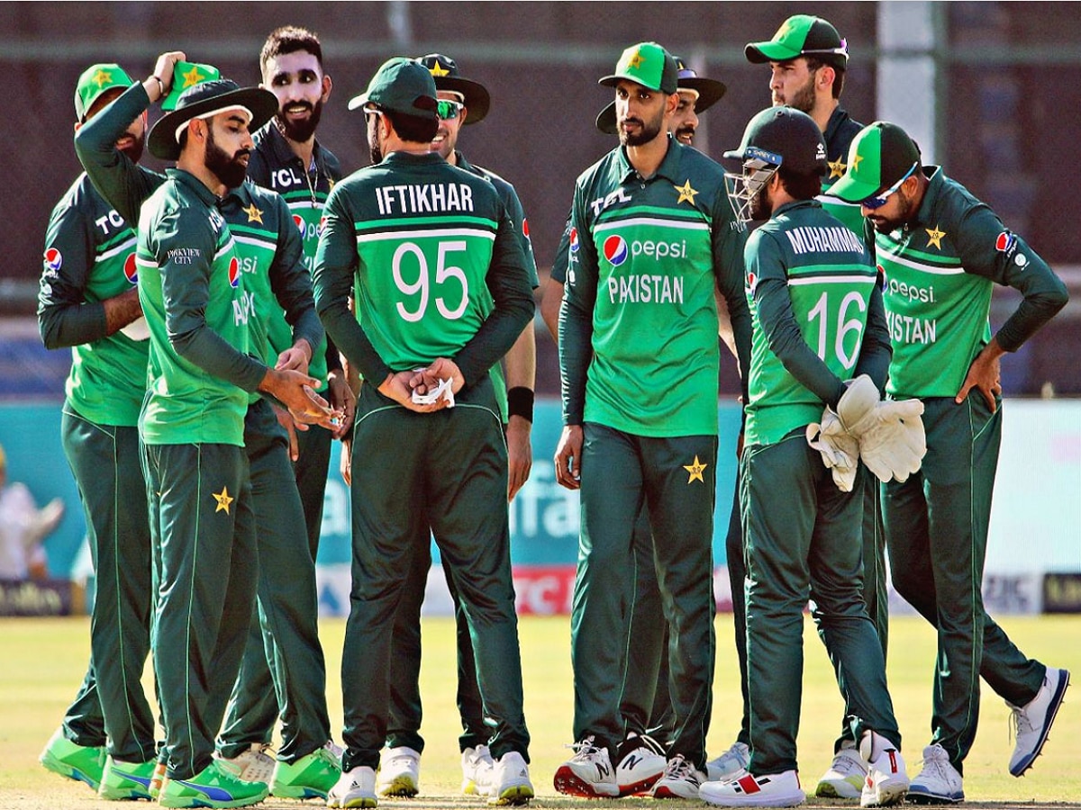 (Pakistan Cricket Team) ସୌ: ସୋସିଆଲ ମିଡିଆ
