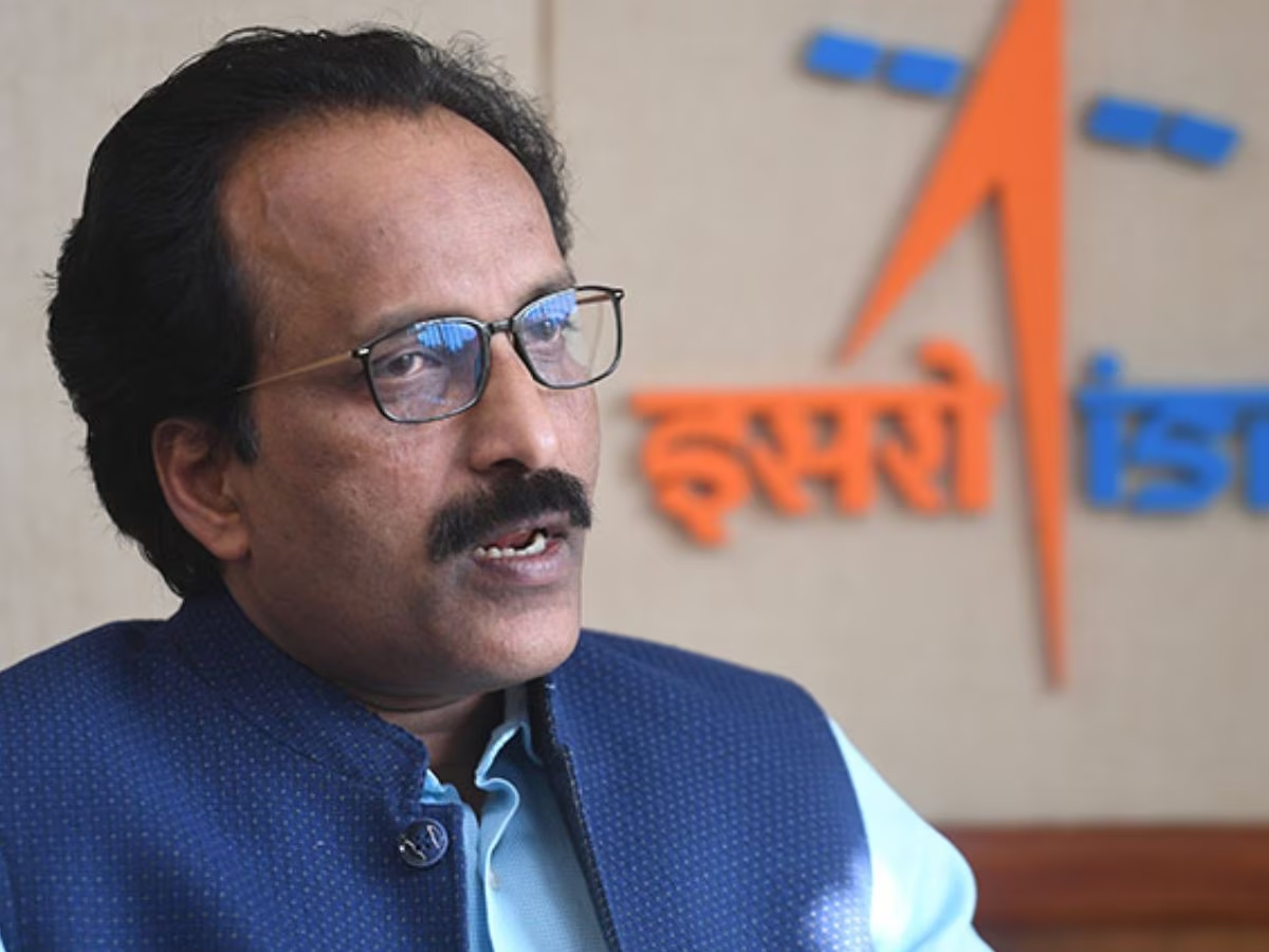 ISRO अब इन रहस्यों से उठाएगा पर्दा, अगले प्लान के बारे में एस सोमनाथ ने दी बड़ी जानकारी ISRO अब इन रहस्यों से उठाएगा पर्दा, अगले प्लान के बारे में एस सोमनाथ ने दी बड़ी जानकारी