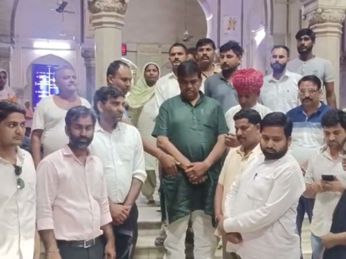 अधिवक्ता मारपीट मामला- न्यायालय के आदेश पर देर रात तिजारा पुलिस ने कराया मेडिकल अधिवक्ता मारपीट मामला- न्यायालय के आदेश पर देर रात तिजारा पुलिस ने कराया मेडिकल
