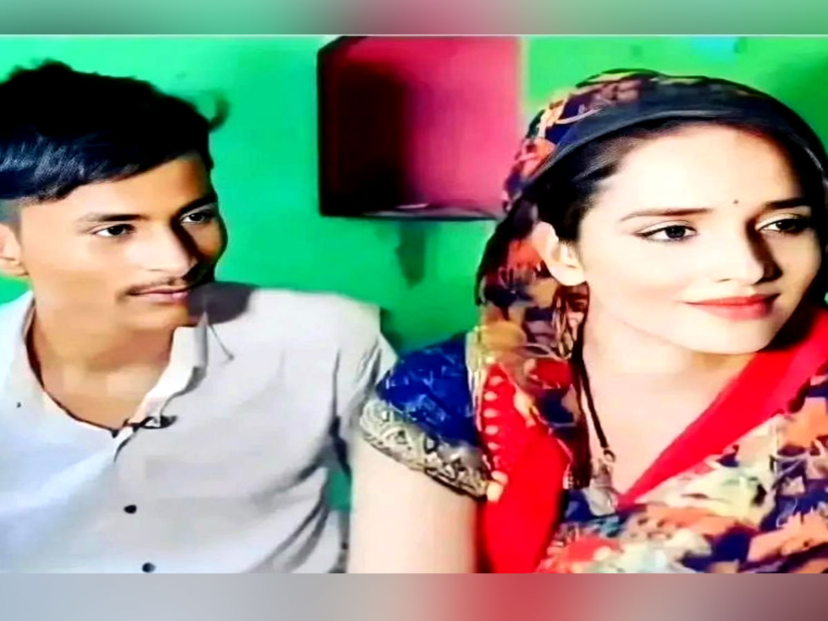 लवर सचिन संग सीमा हैदर का रोमांटिक Video वायरल, पाकिस्तानी भाभी ने करवाया यह काम लवर सचिन संग सीमा हैदर का रोमांटिक Video वायरल, पाकिस्तानी भाभी ने करवाया यह काम