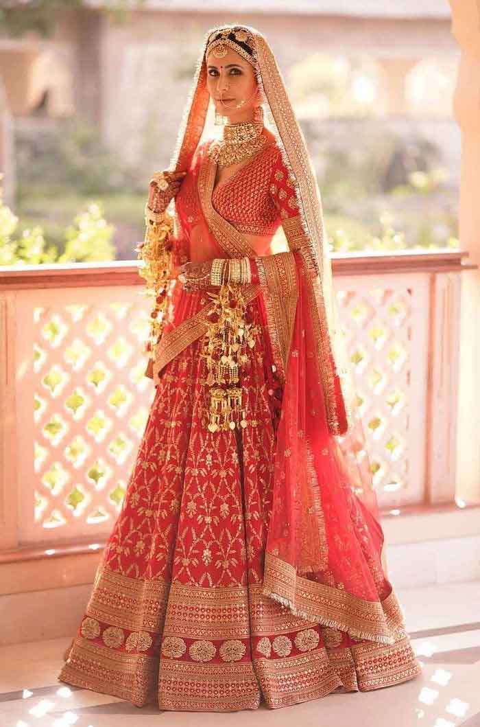 How to Style Your Bridal Lehenga in Creative Ways in Hindi | how to style  your bridal lehenga in creative ways | HerZindagi