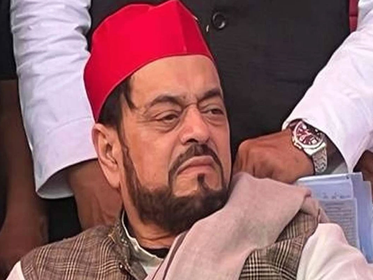 अबू आजमी ने क्यों कहा राज ठाकरे पैसे के लिए करते हैं आंदोलन; जानें पूरा मामला अबू आजमी ने क्यों कहा राज ठाकरे पैसे के लिए करते हैं आंदोलन; जानें पूरा मामला